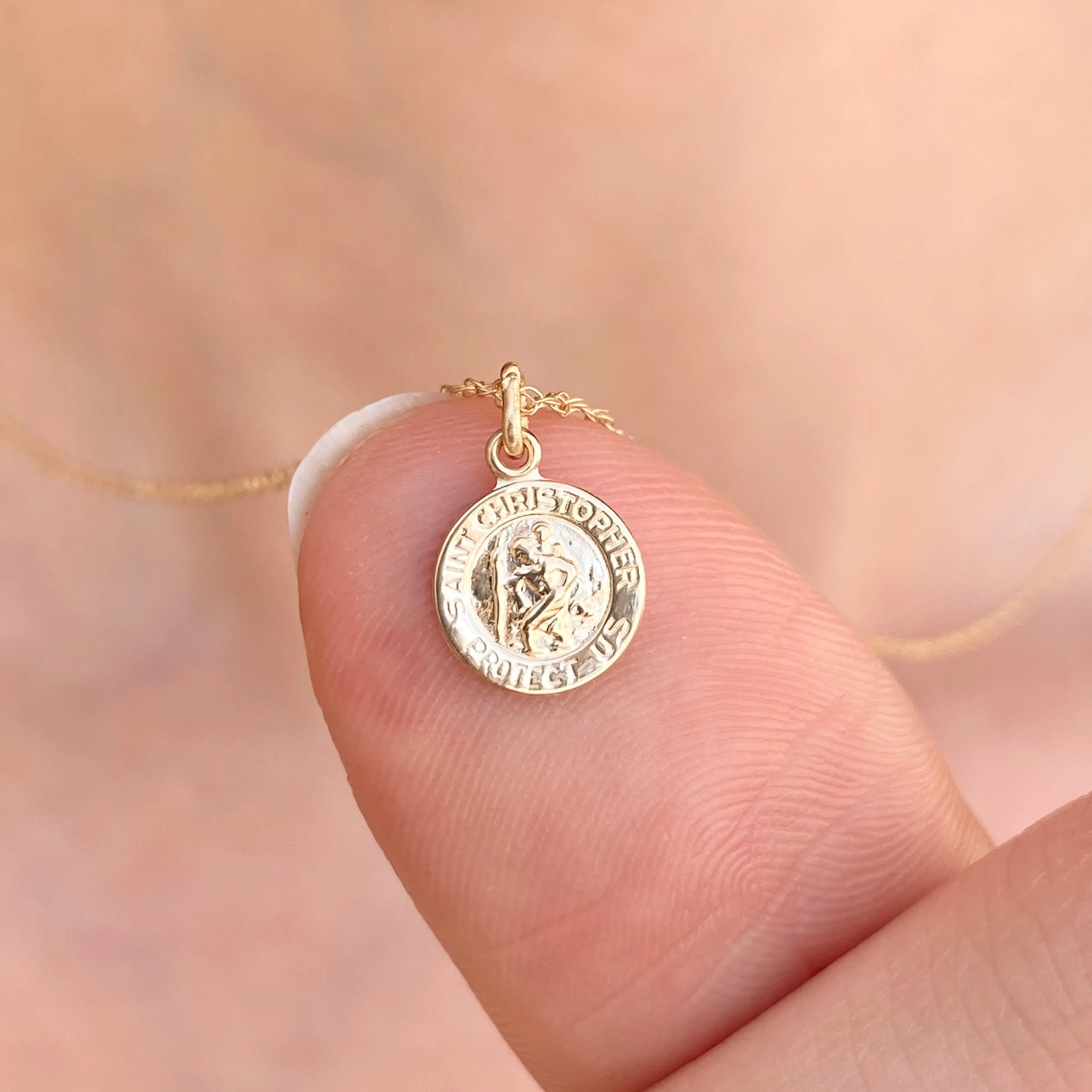 14KT Yellow Gold Saint Christopher Round Medal Pendant Necklace