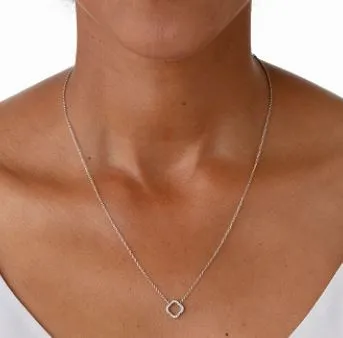 18K Signature Petal Diamond Pendant Small Yellow Gold