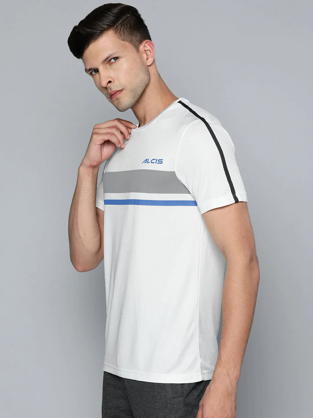 Alcis Men White & Grey Striped Slim Fit T-shirt