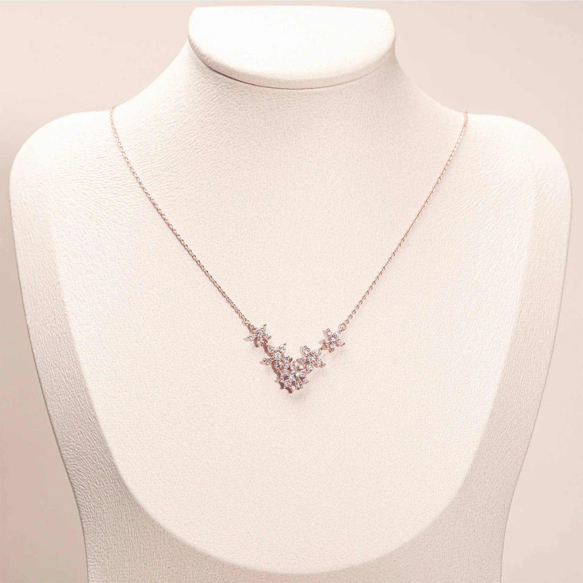 Alicia Bonnie Dazzling Daisies Necklaces