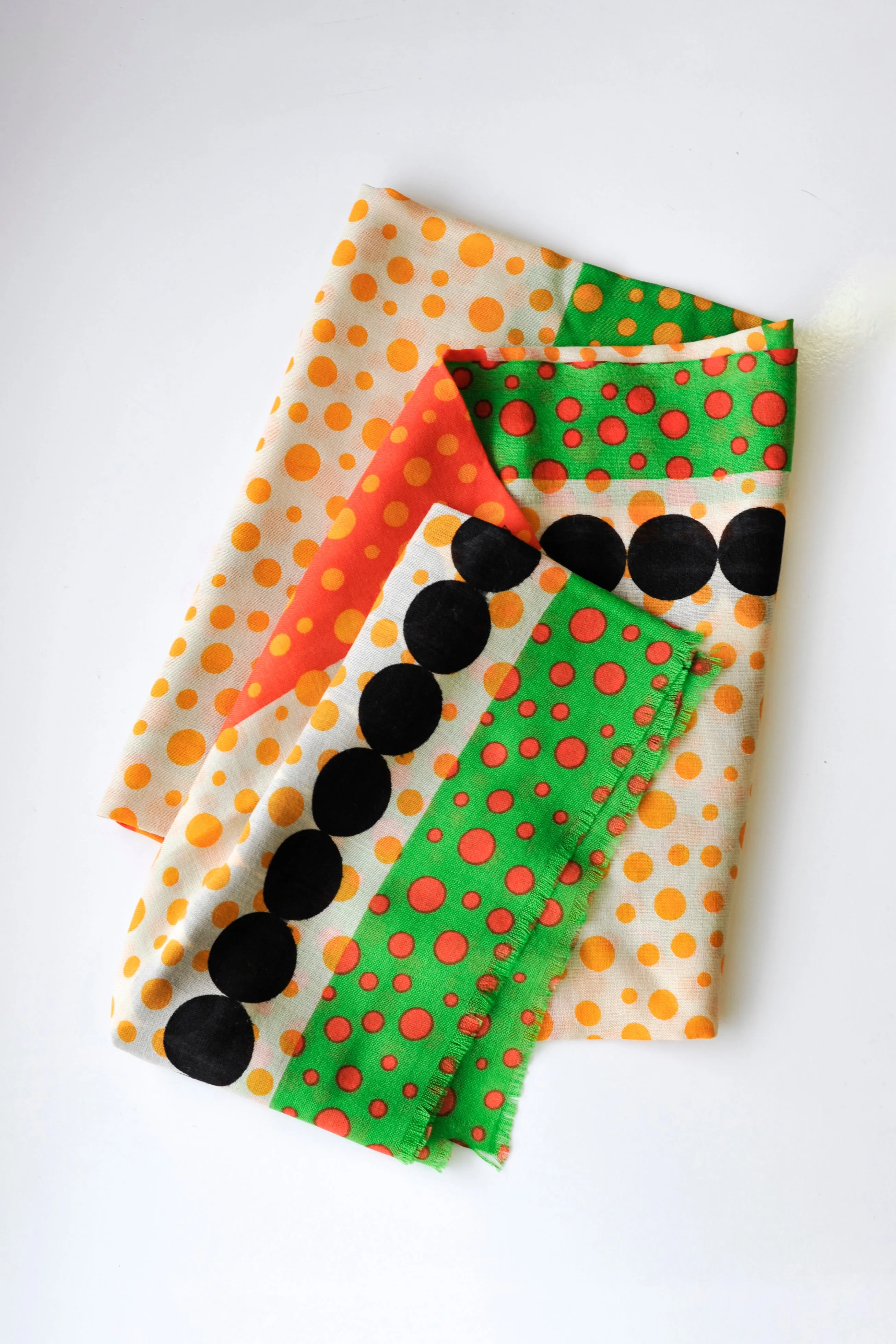 ARIA SCARF