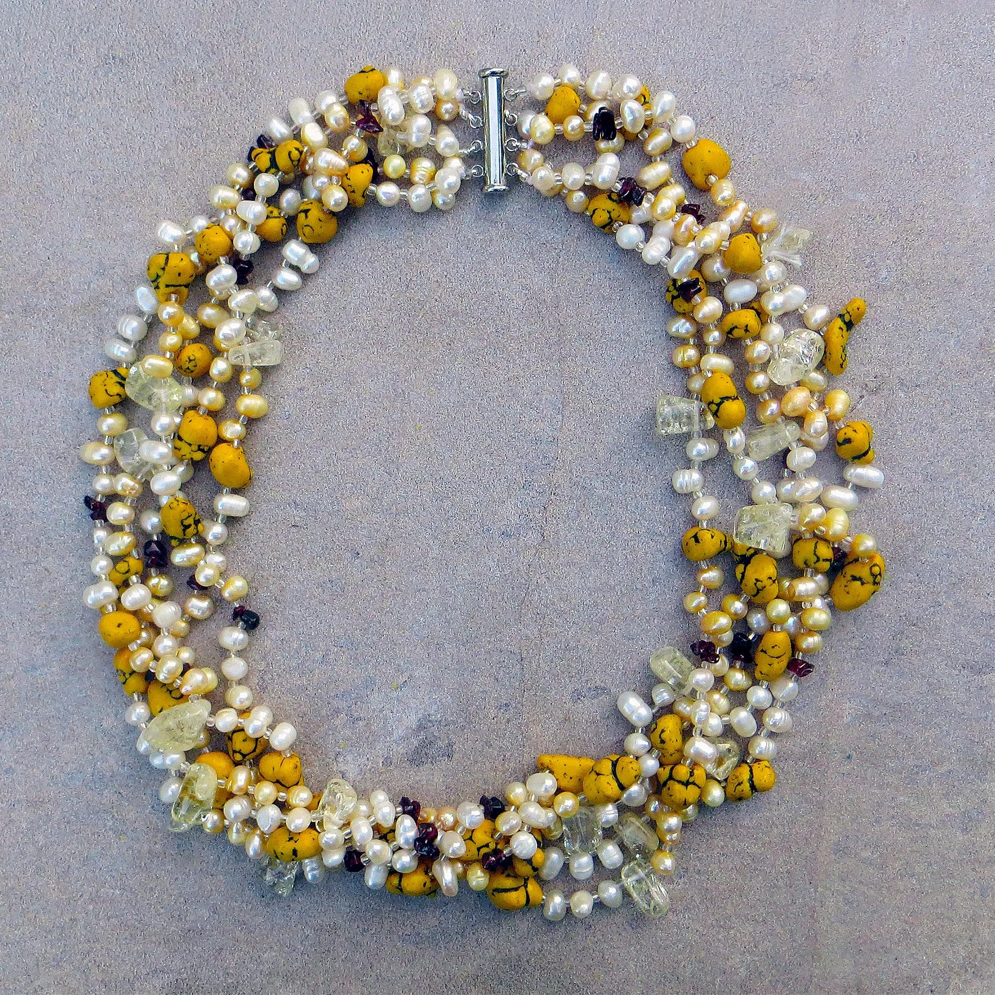 Aurina Pearl necklace