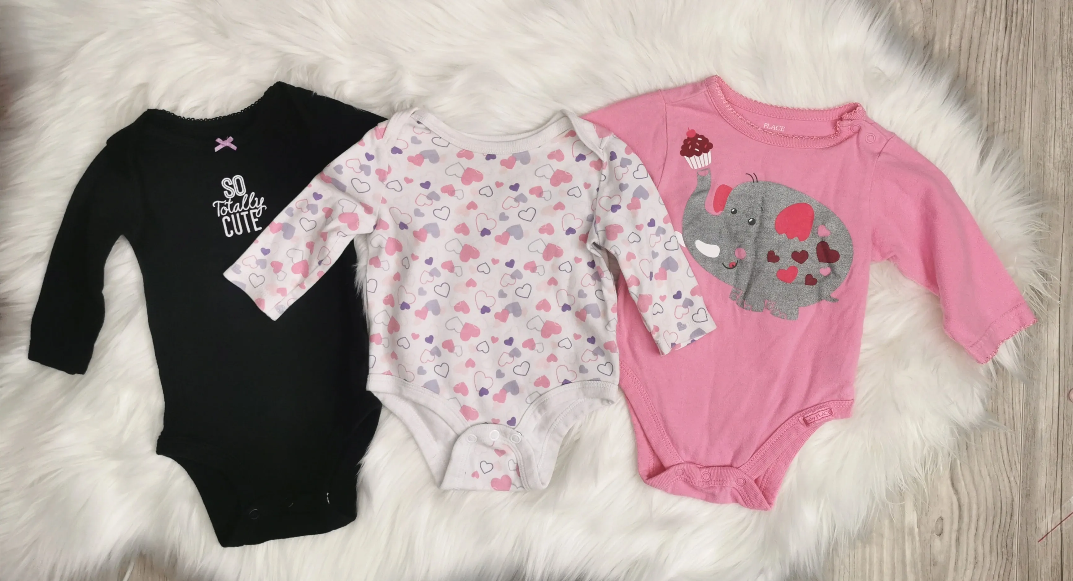 BABY GIRL SIZE 3/6 MONTHS - 3 Pack, Longsleeve Graphic Onesies VGUC B24