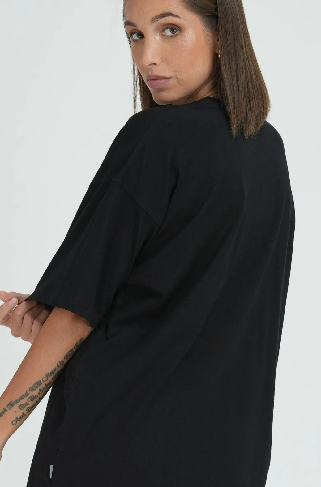 BASIC OVERSIZED BLACK T SHIRTS