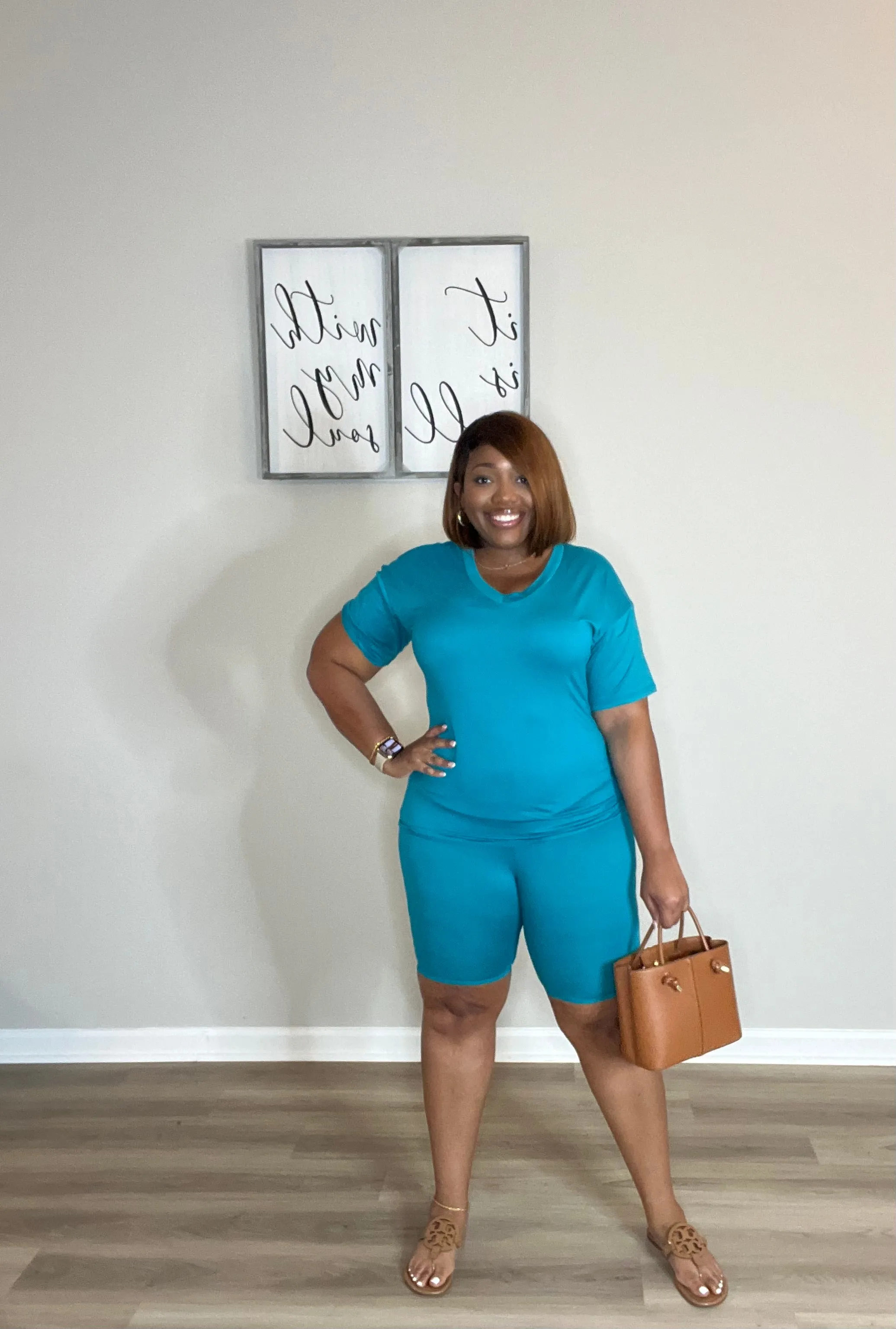 Basic Short Set (V-neck)