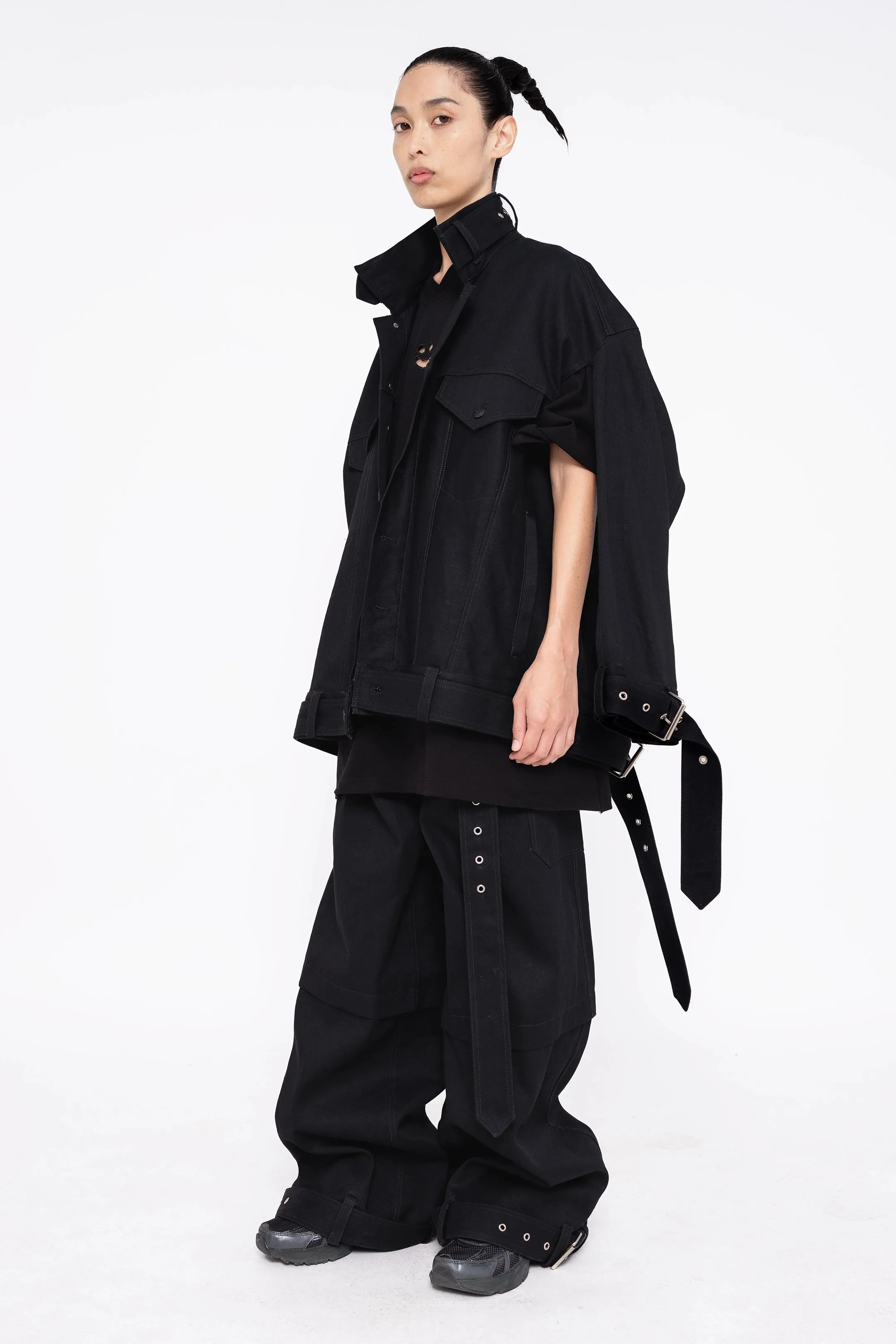 BLACK BELTED DENIM PANTS