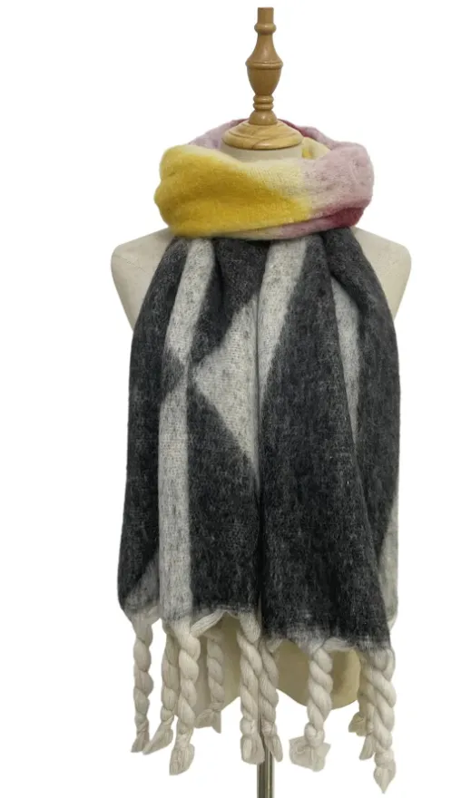 Black Colour Block Geo Chunky Tassel Scarf