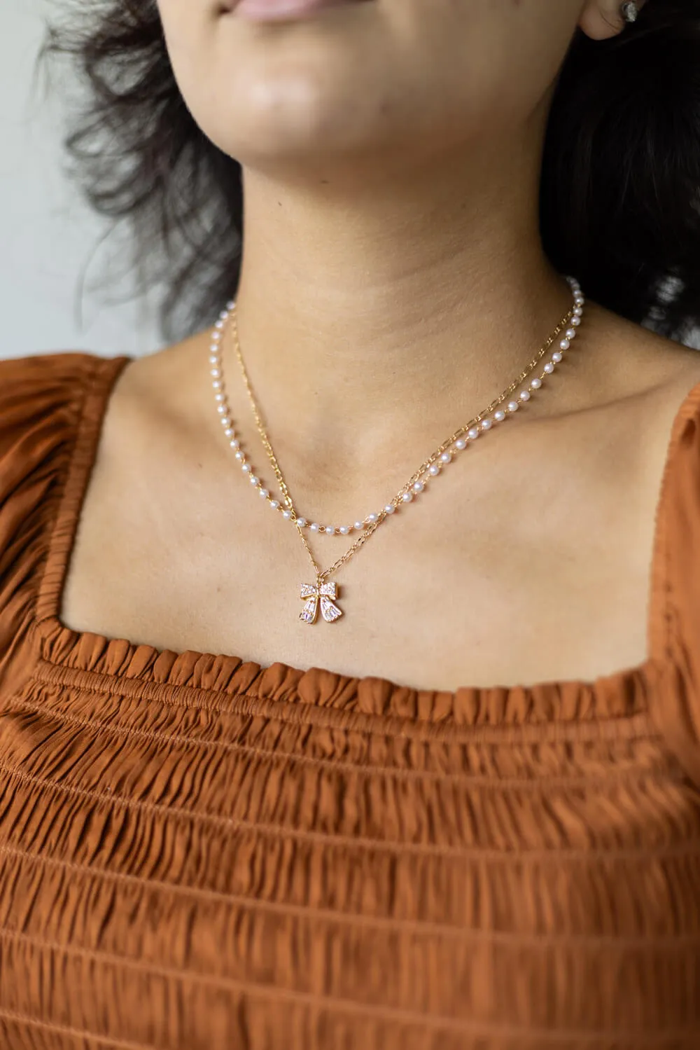 Bow Necklace in Gold | N7992G