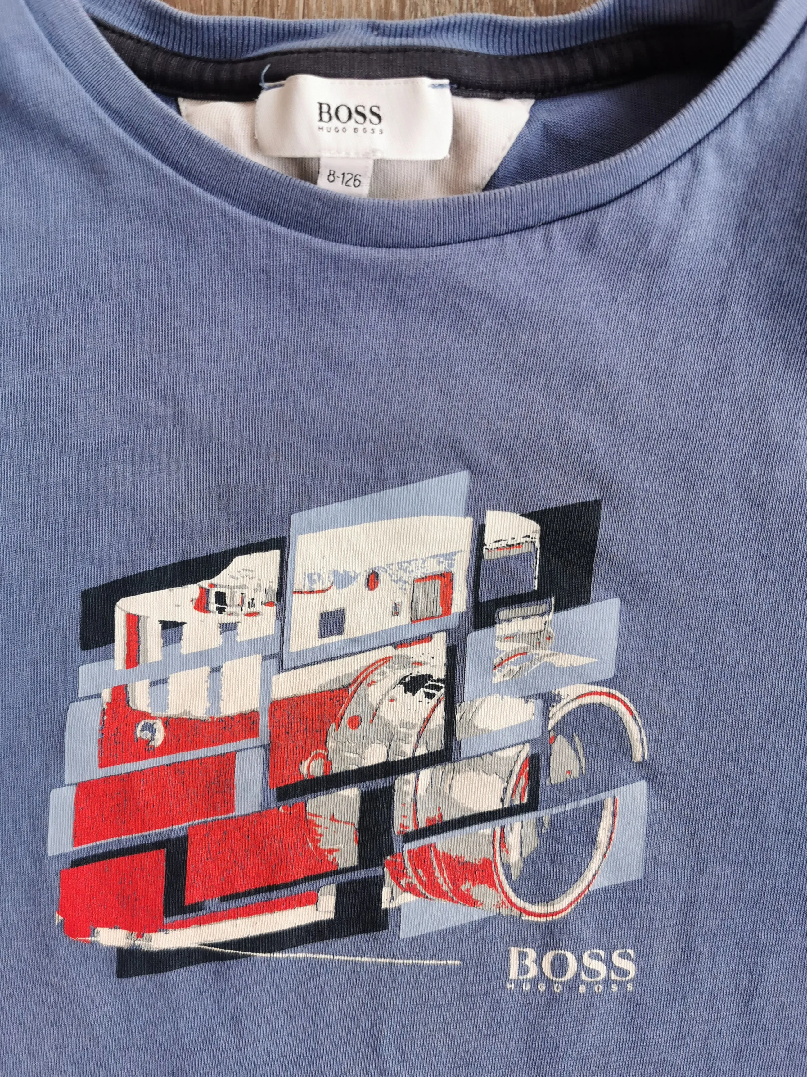 BOY SIZE 8 YEARS - HUGO BOSS, Graphic T-shirt EUC B49