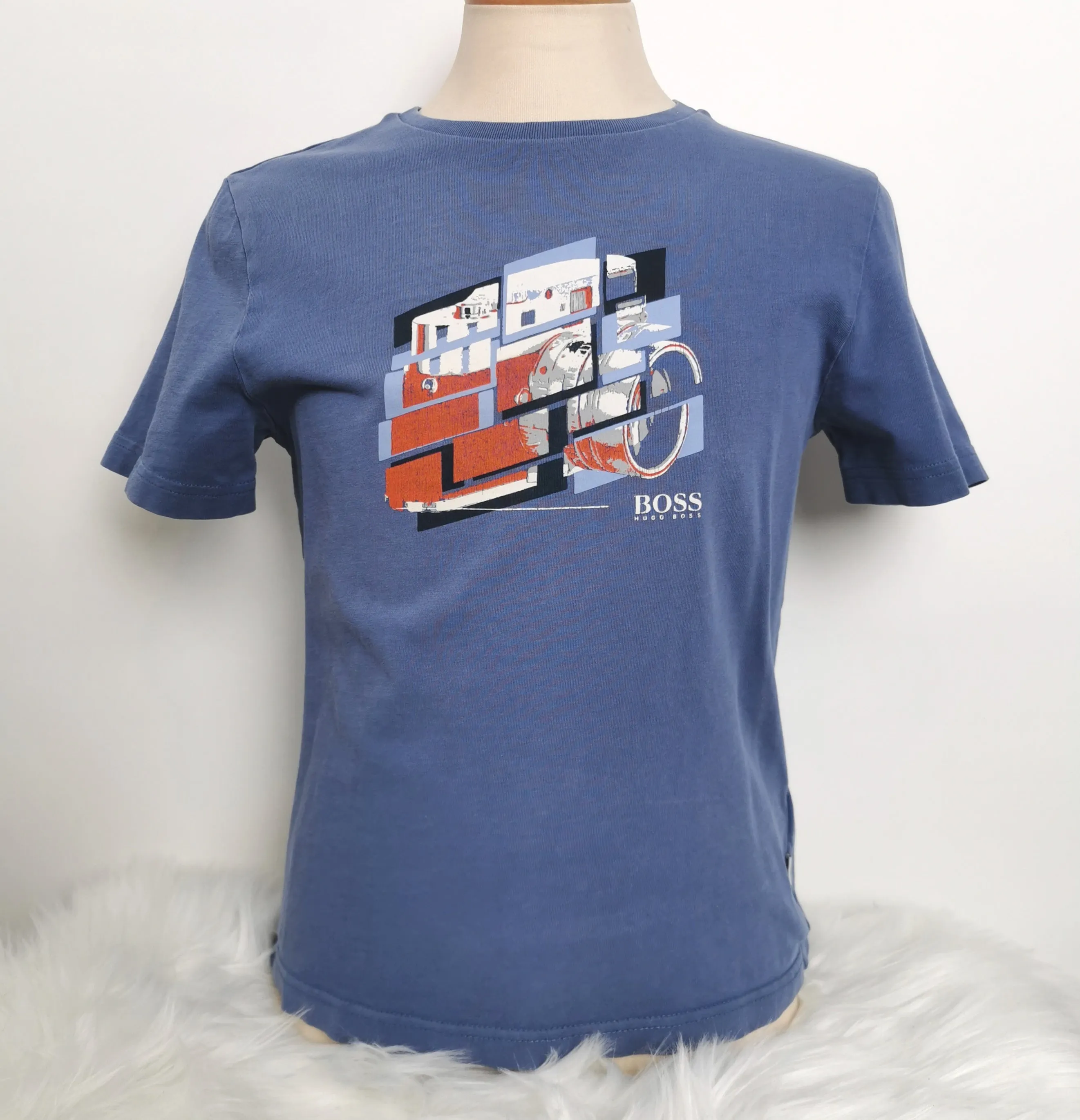 BOY SIZE 8 YEARS - HUGO BOSS, Graphic T-shirt EUC B49