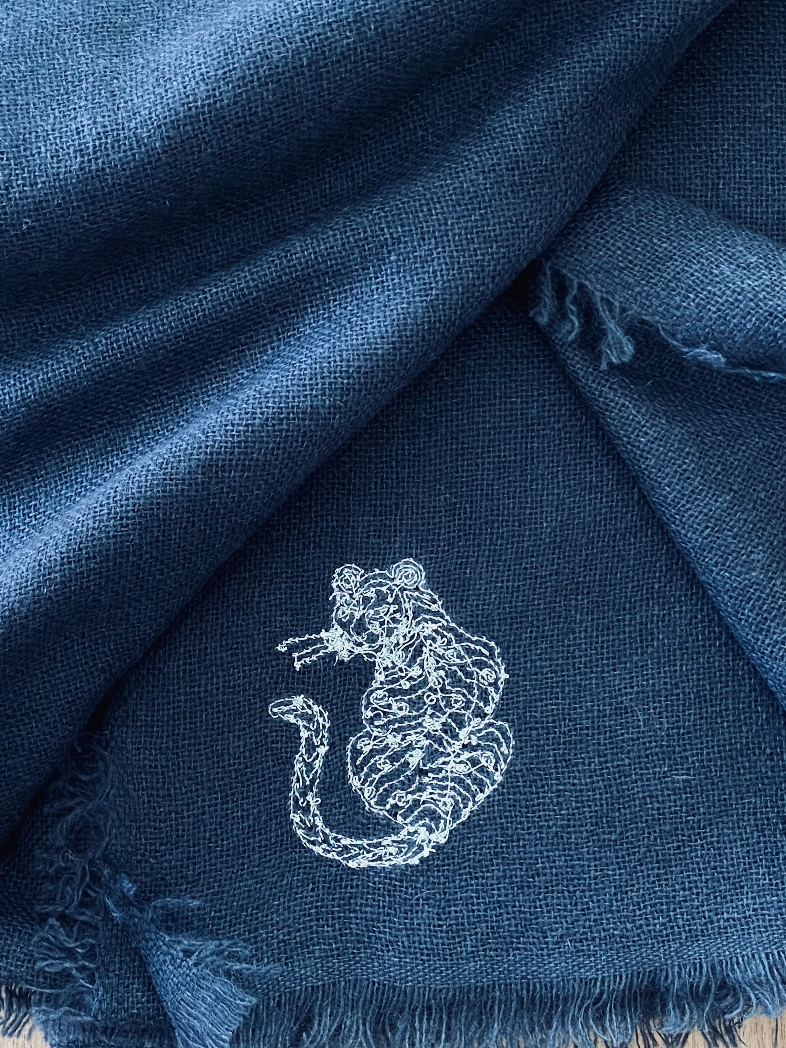 Cashmere Scarf Gauze Tiger