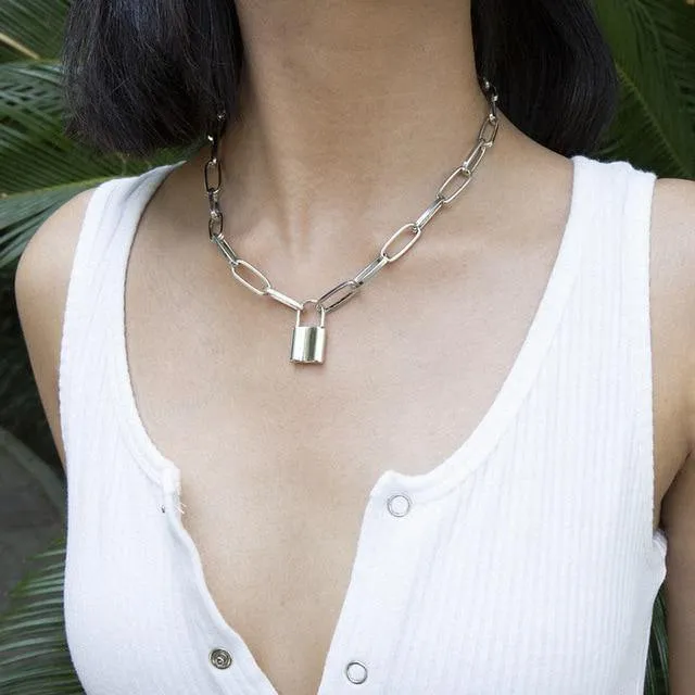 Chain Toggle Clasp Necklace