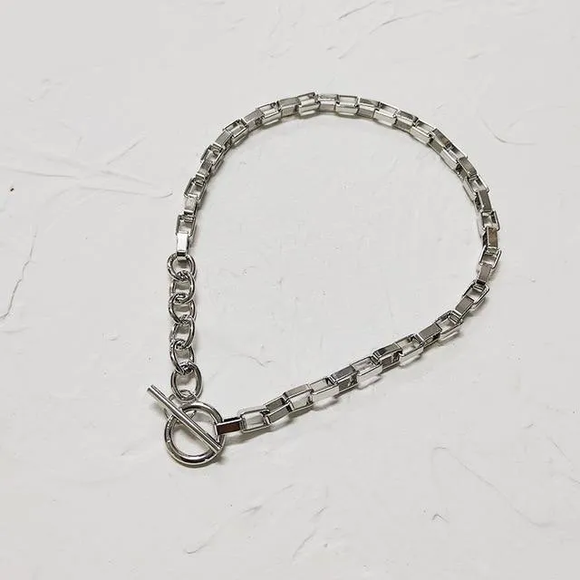 Chain Toggle Clasp Necklace
