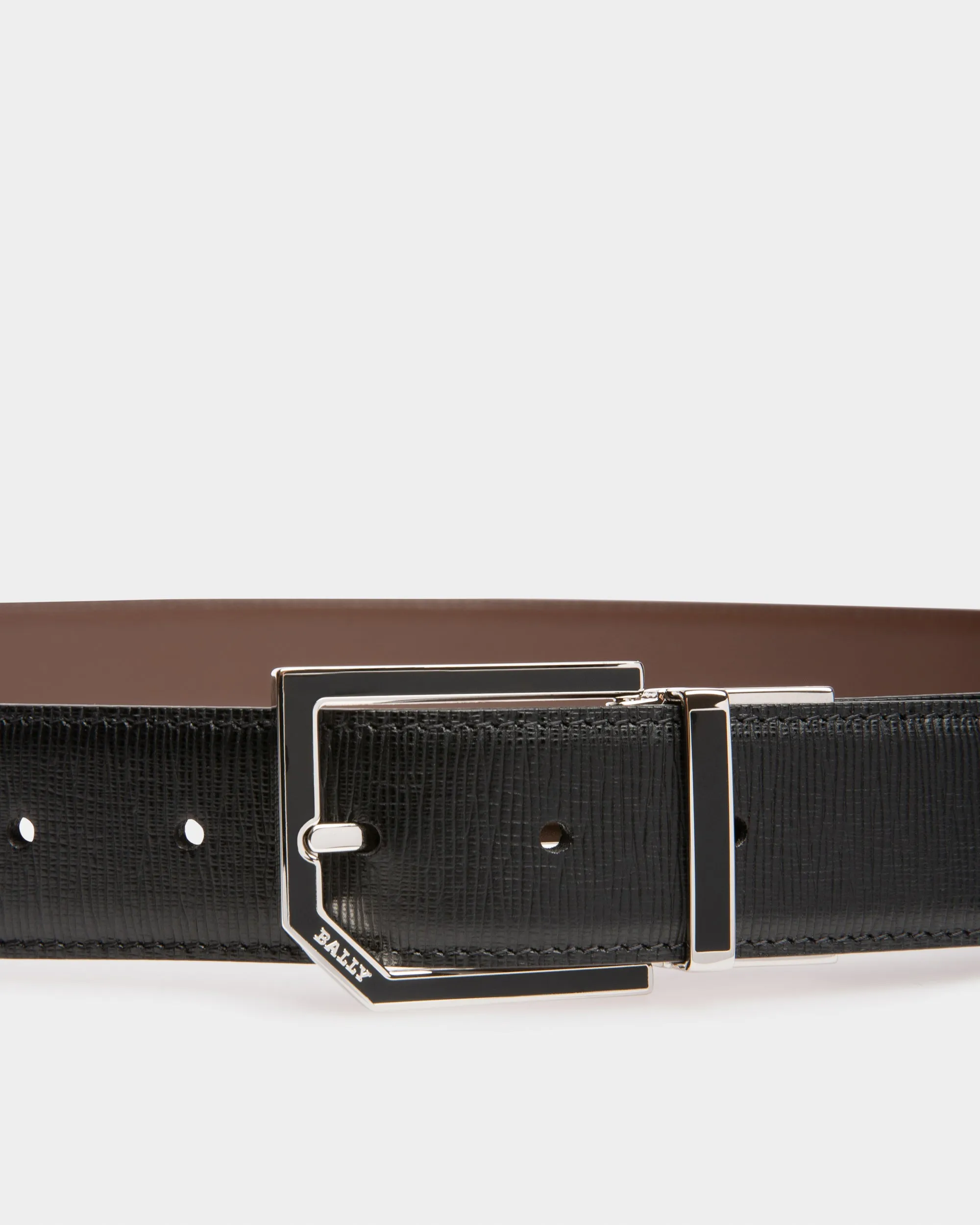 Charlton 35 M - Belts