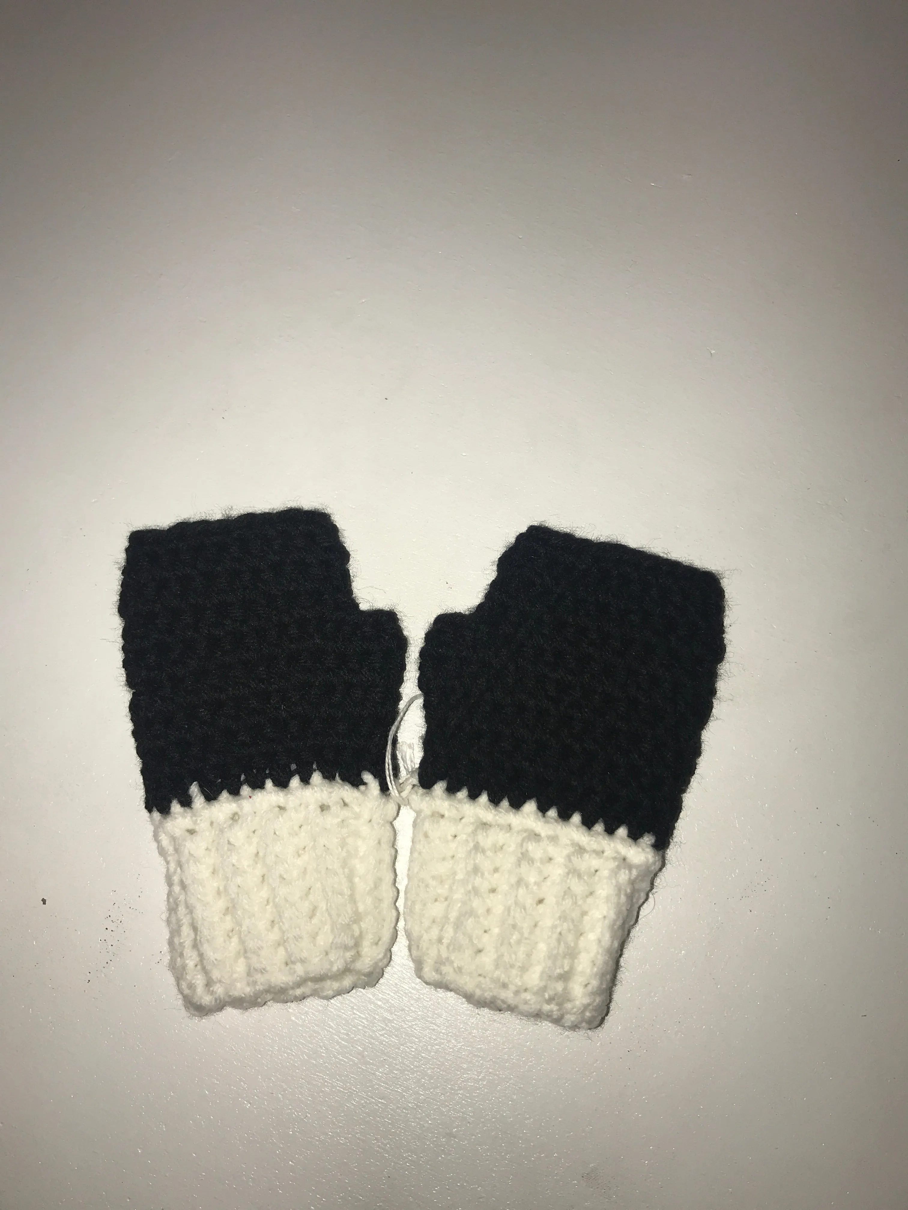 Child Fingerless Gloves (cow hooves)