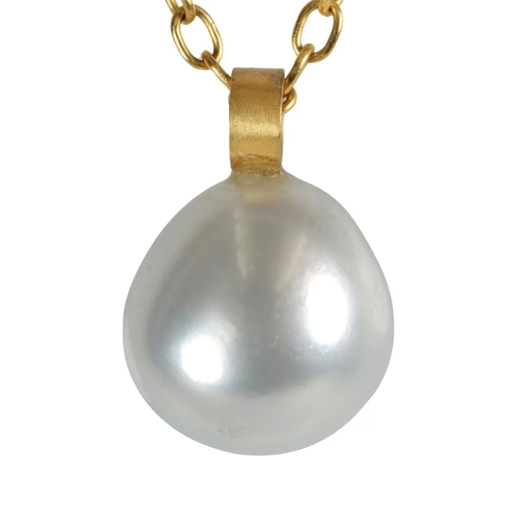 Cream Baroque Pearl Pendant