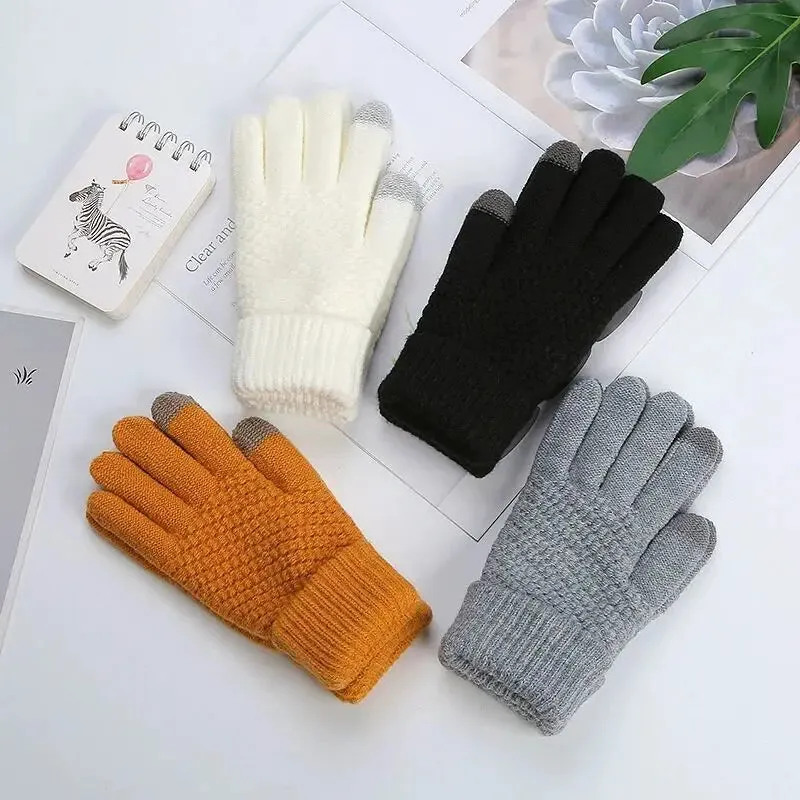 Cute Pineapple Pattern Knitted Gloves for Women - Winter Office Cycling Touch Screen Wool Warm Gloves