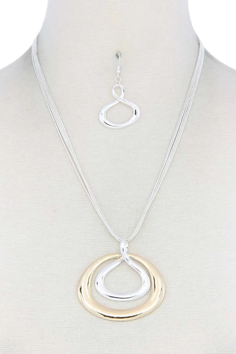 Double Oval Shape Pendant Necklace