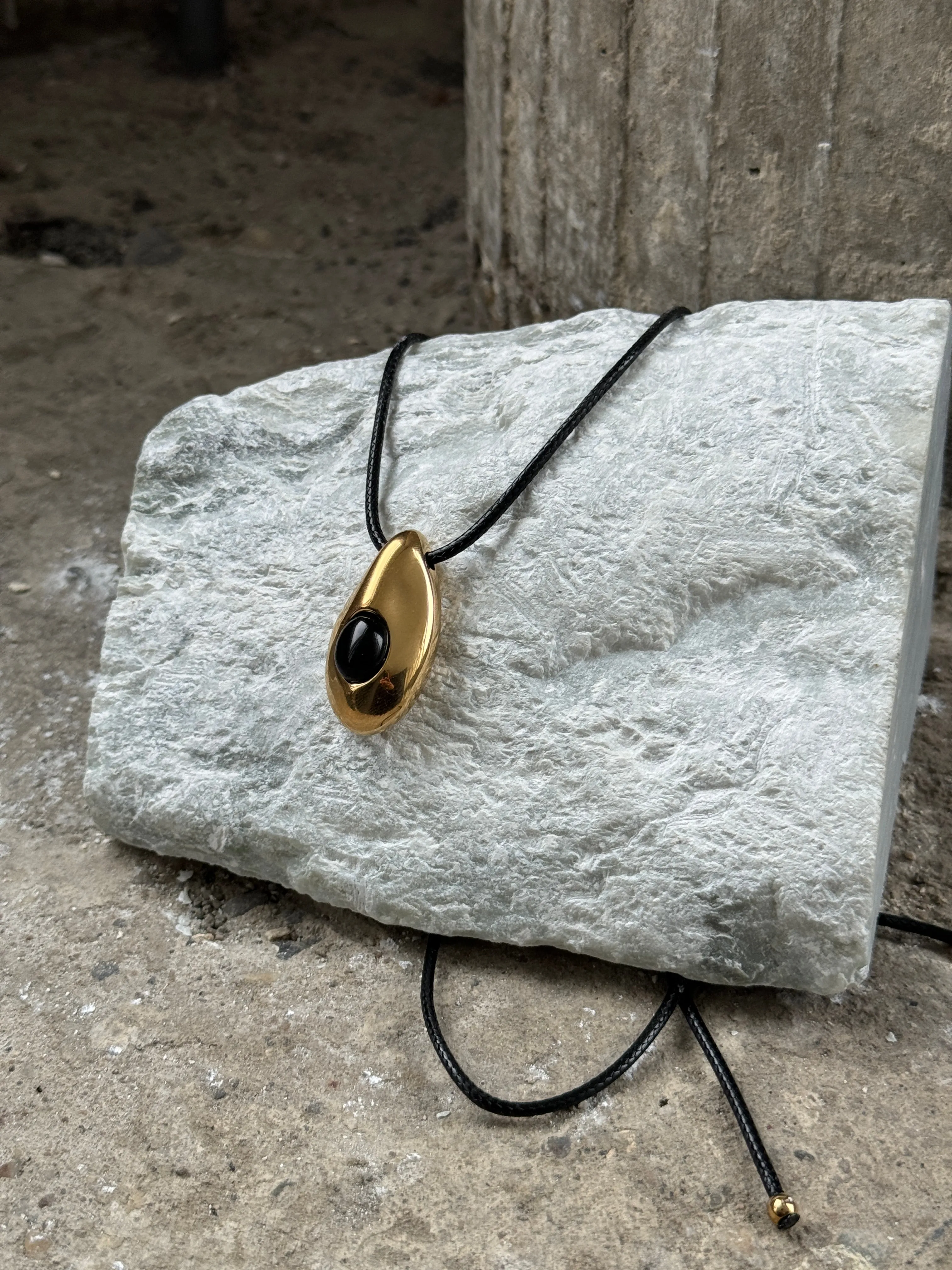 Drope necklace
