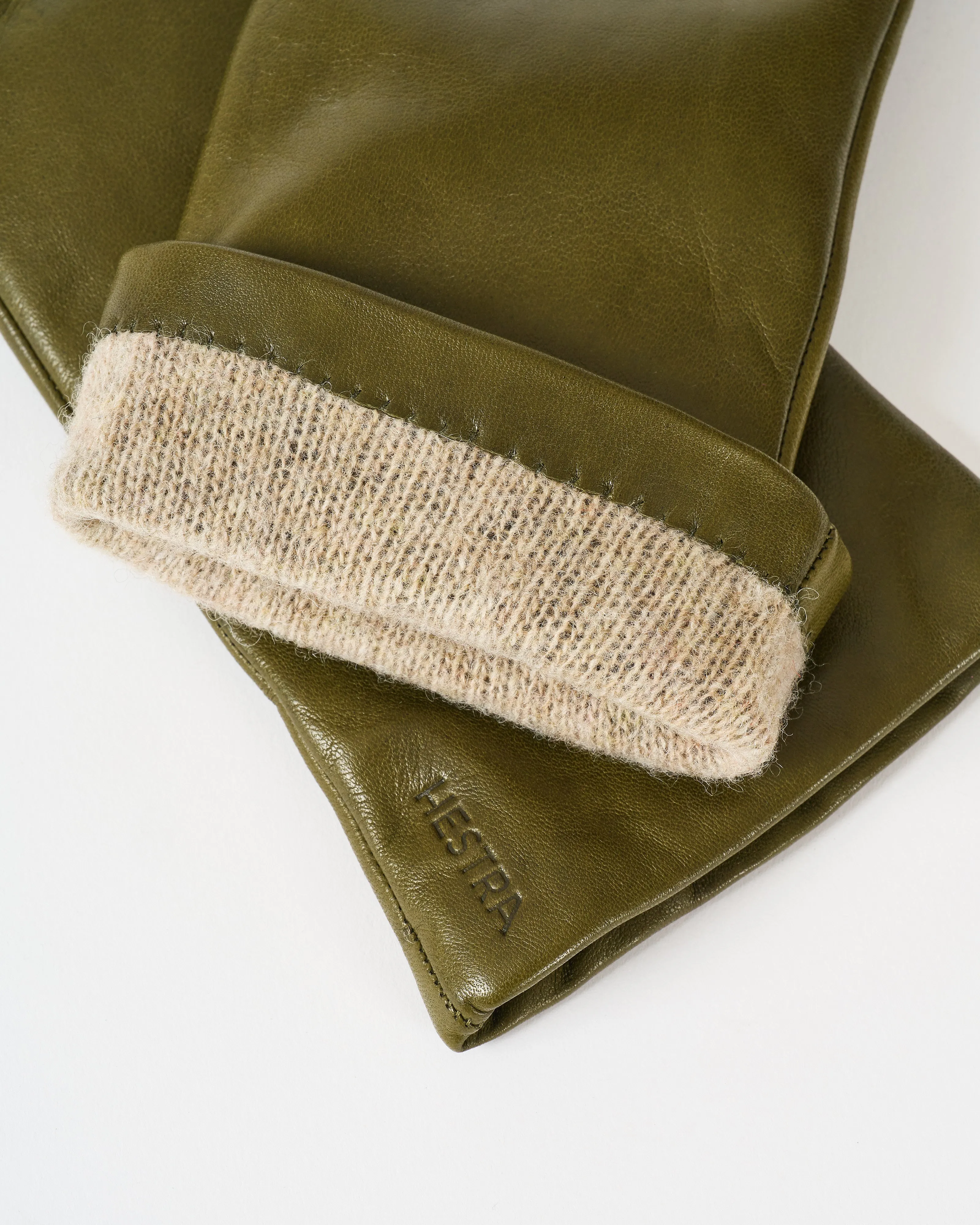 elisabeth gloves