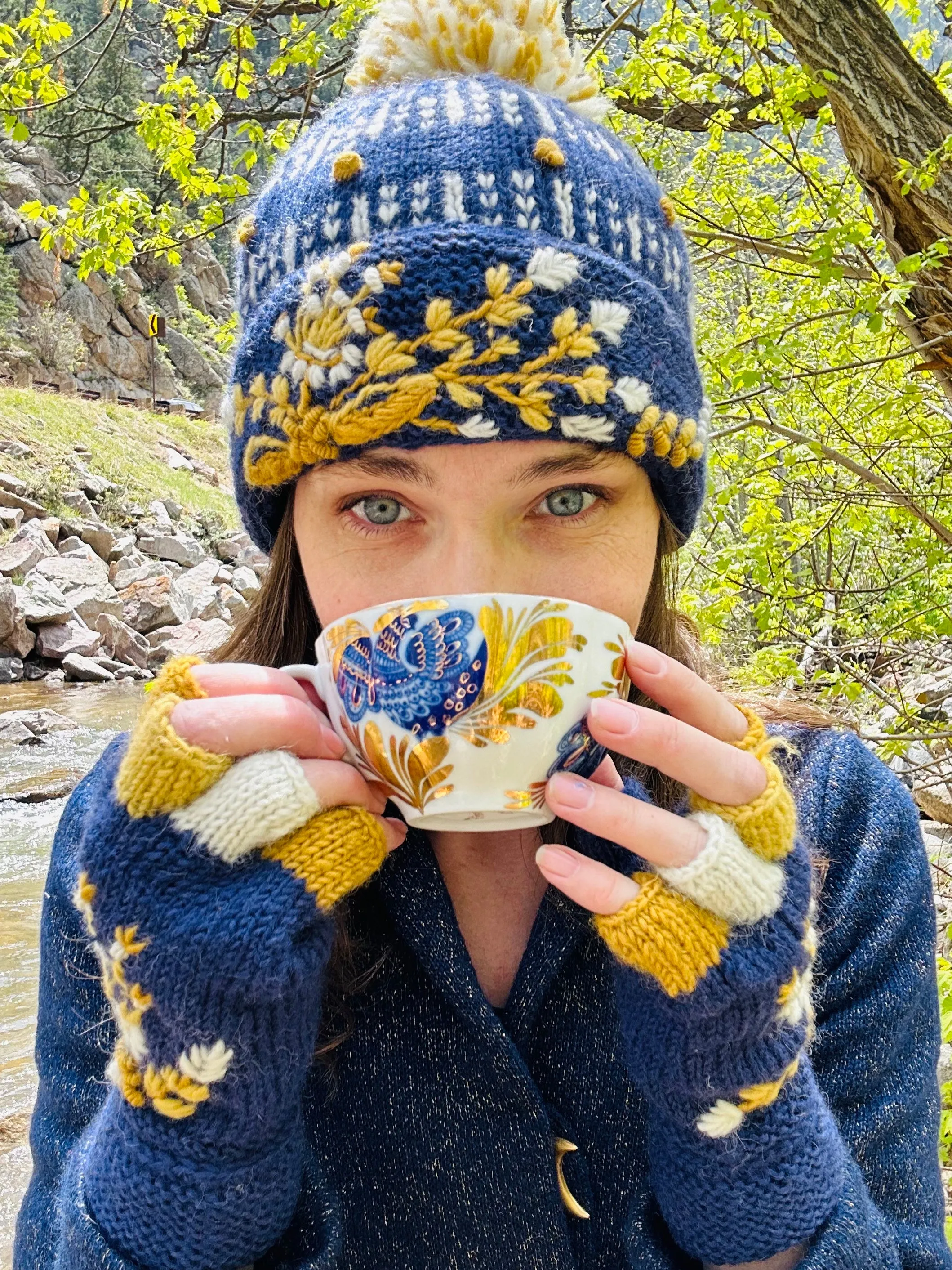 Elsa Fingerless Glove