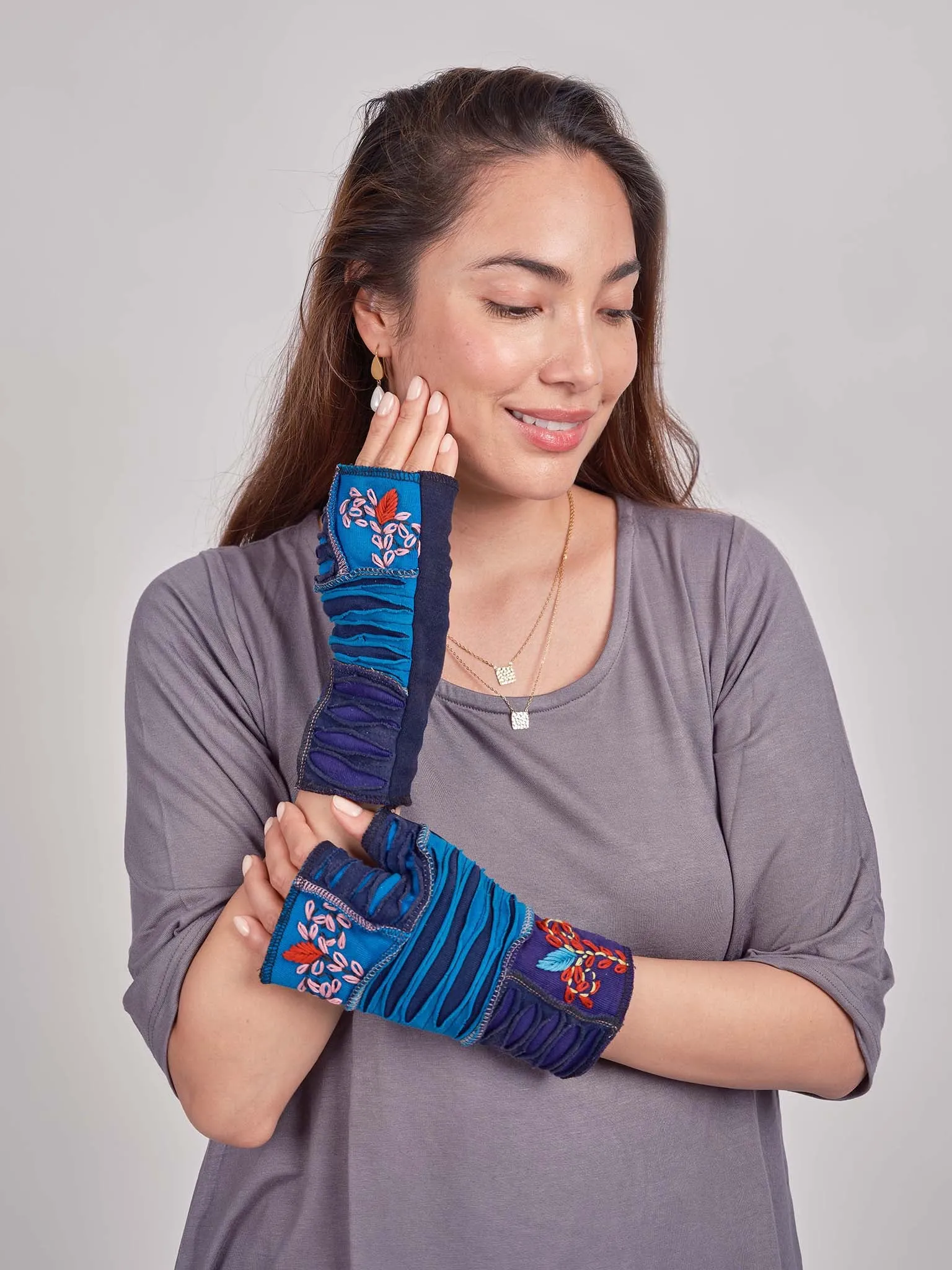 Embroidered Fingerless Gloves.