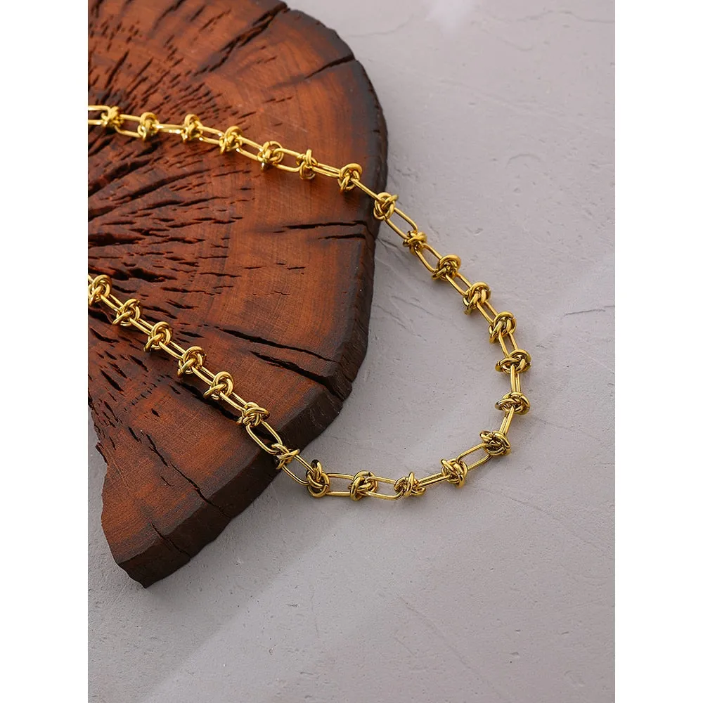 Eryan Necklaces