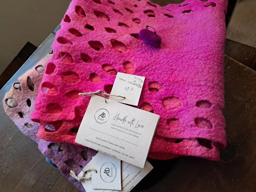 Felt scarves