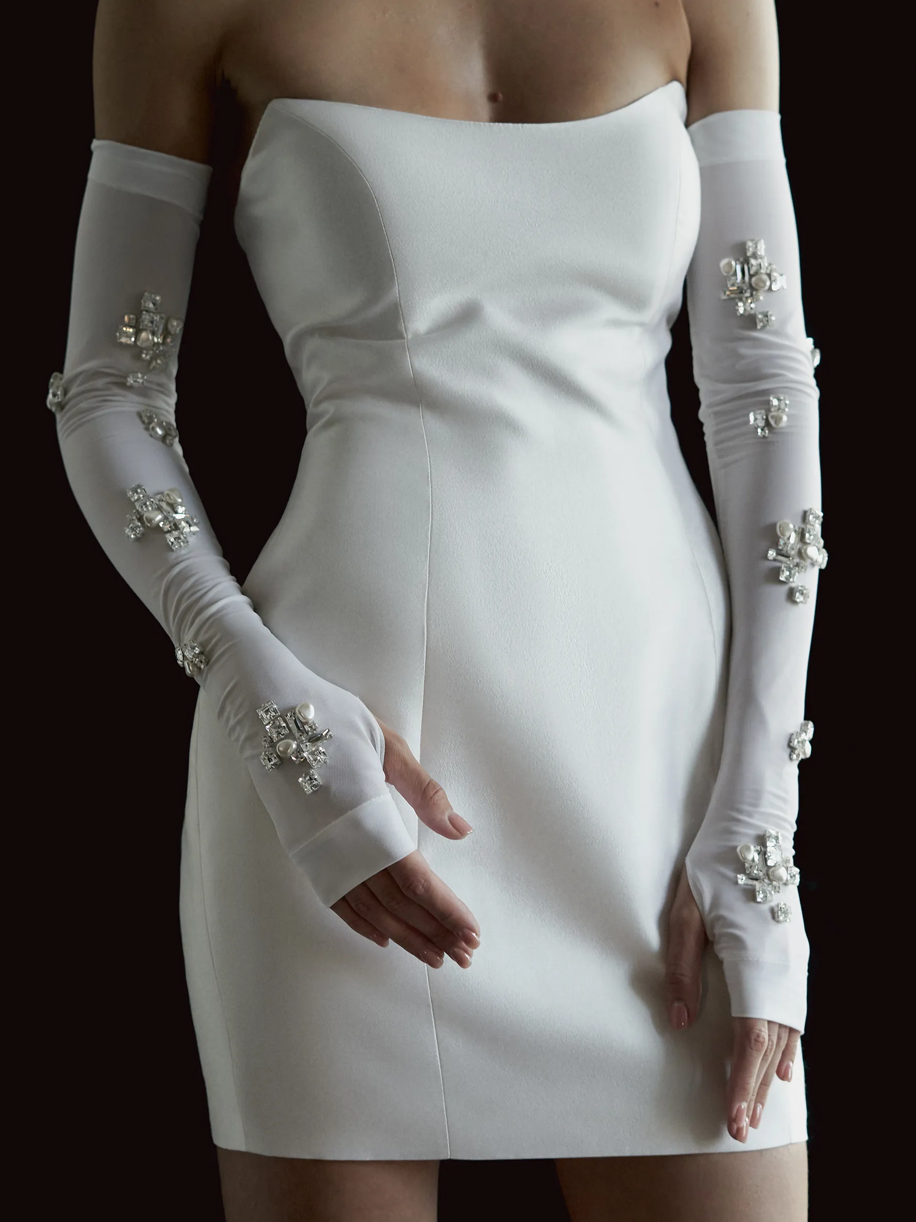 FINGERLESS GLOVES WITH JEWEL AND PEARL EMBELLISHMENTS