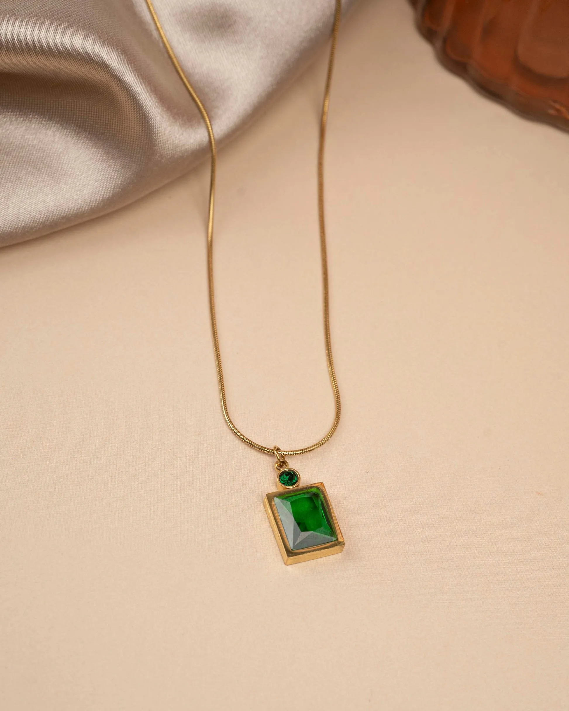 Green Emerald Diamond Necklace Gold Plated, Waterproof and Anti-Tarnish