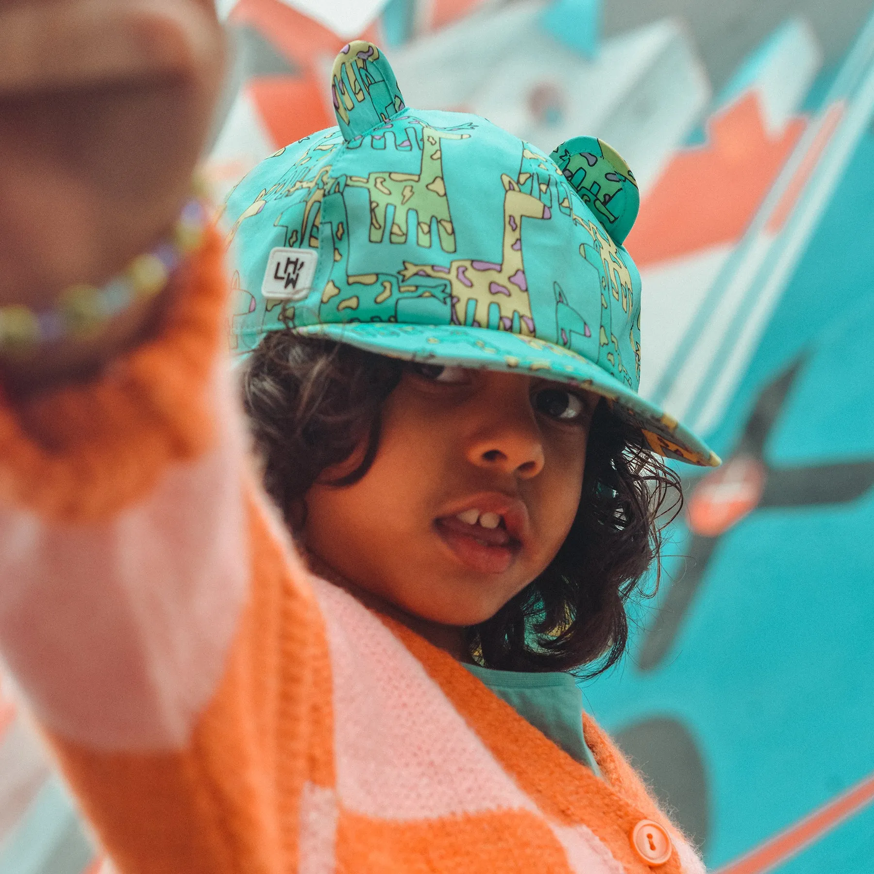 Kids Cub hat with neck flap: Giraffe