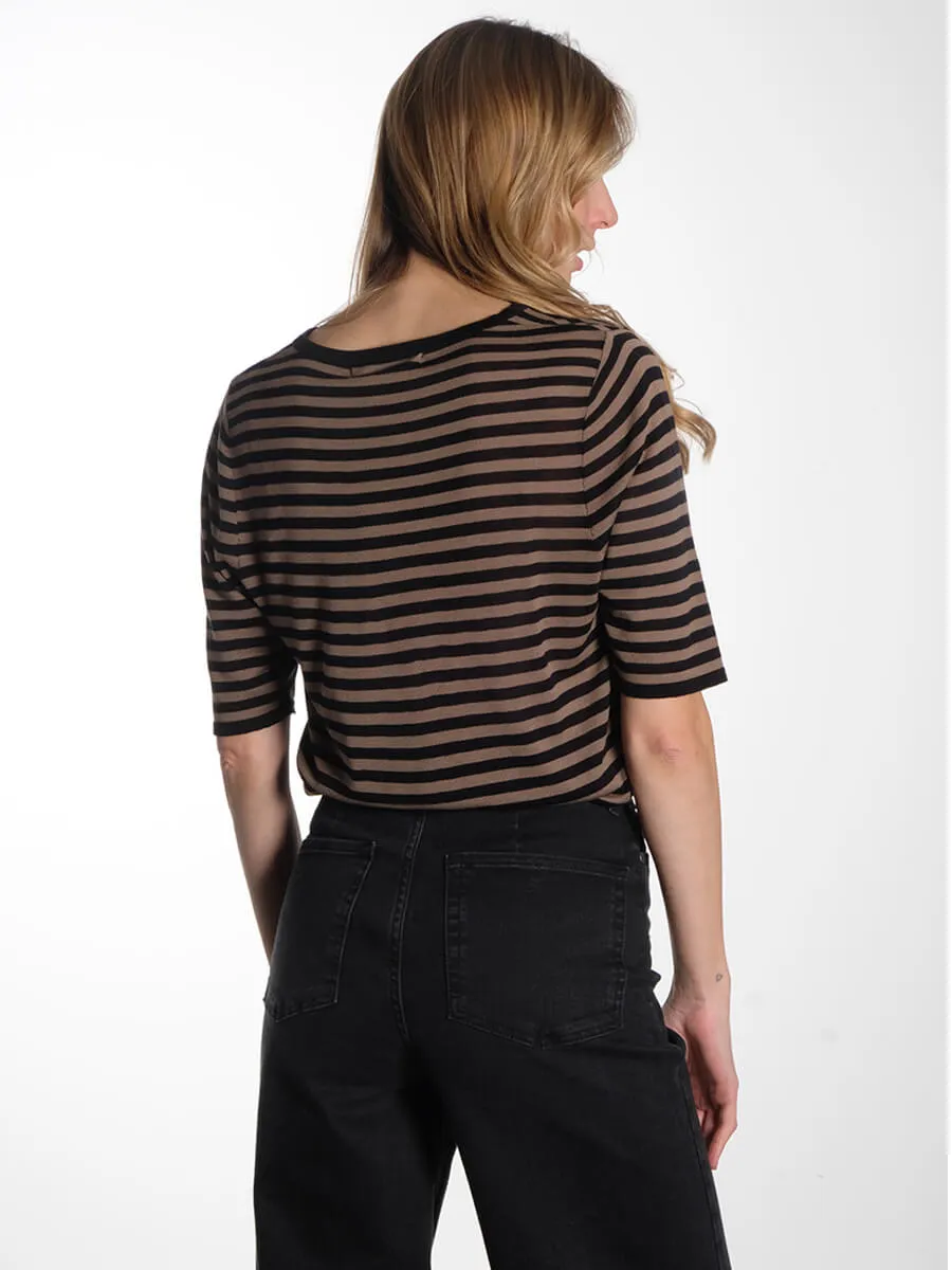 Kristin T-Shirt - Black & Mole