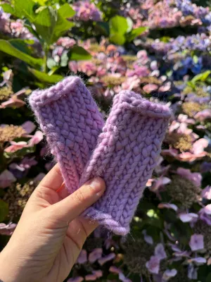 Lavender Fingerless Knitted Gloves – 100% Merino Wool (Size 2-5 Years)