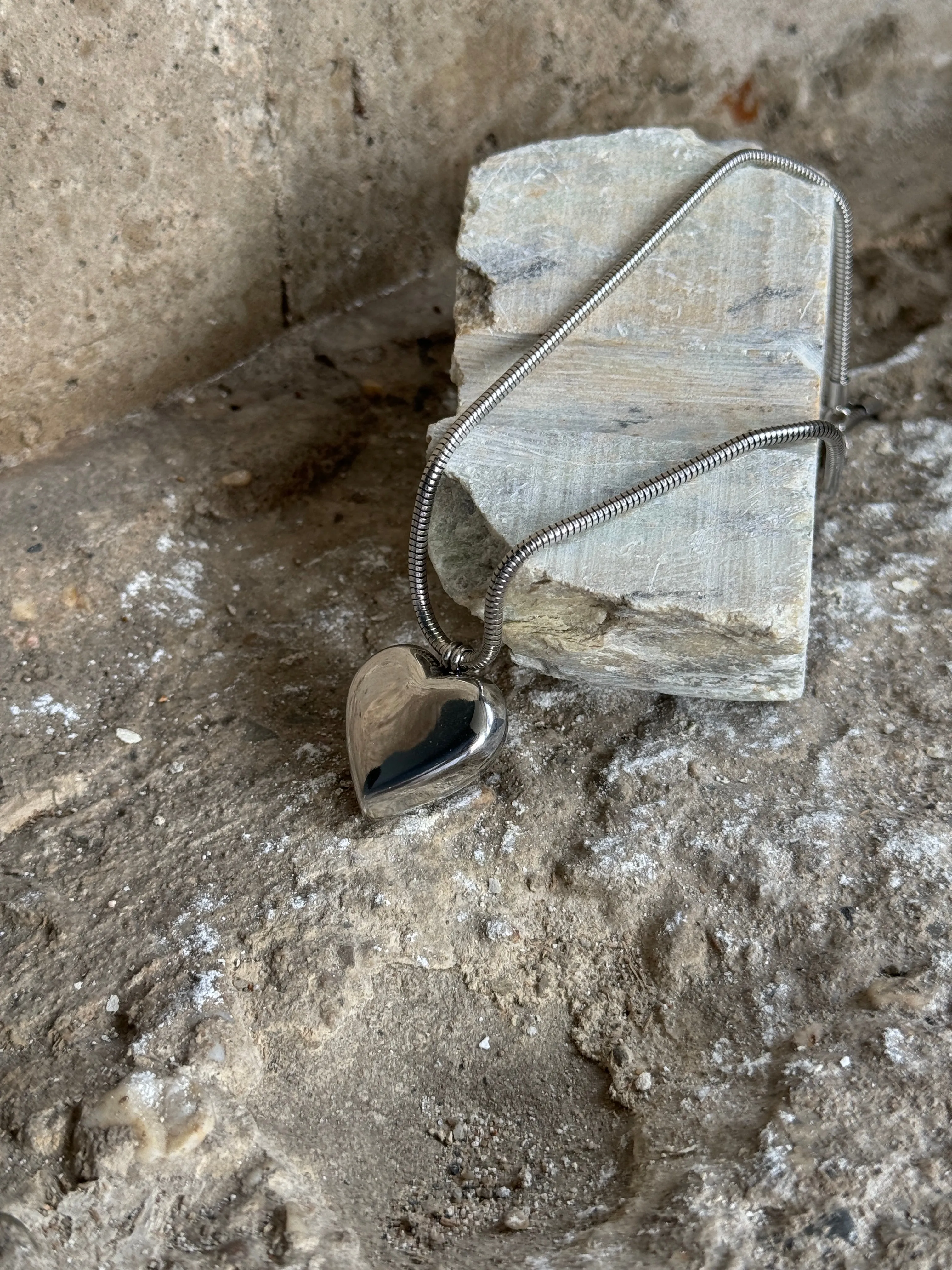 Liora necklace