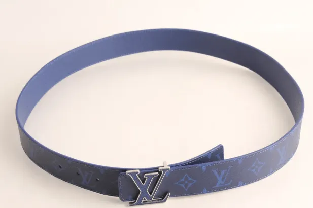 Louis Vuitton LV Initiales 40mm Blue Reversible Belt Size: 100/40