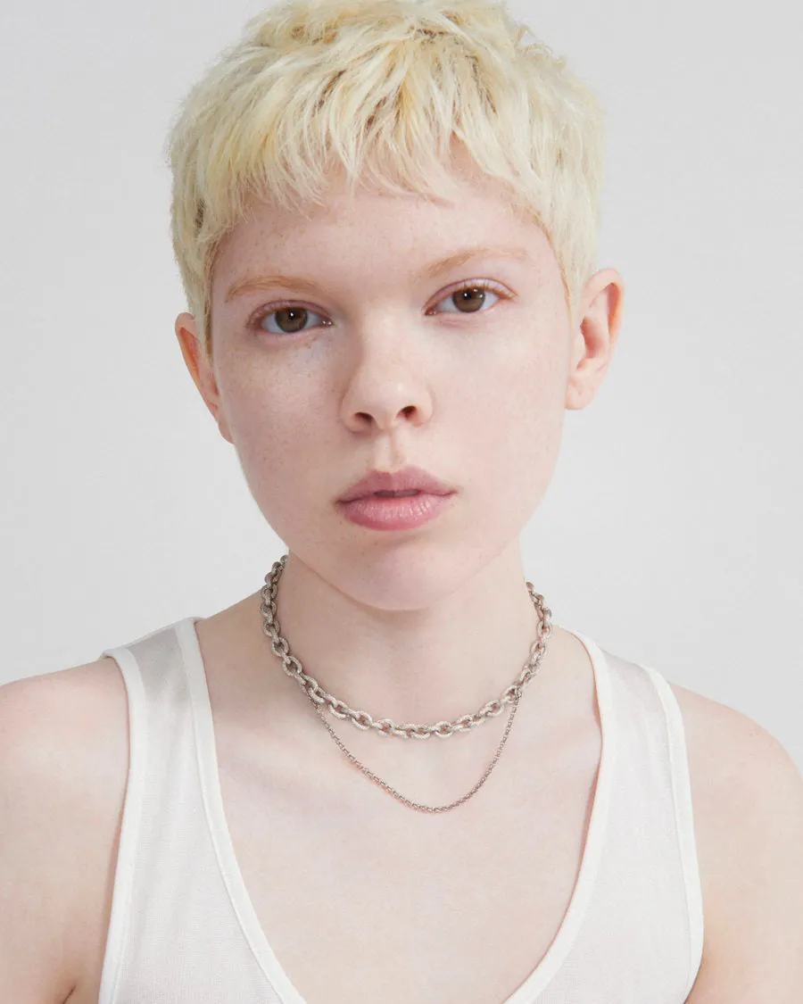 LOUISE CHOKER