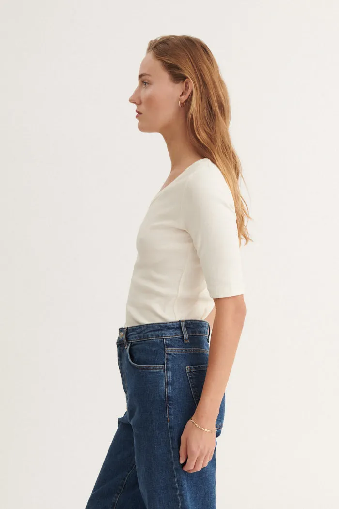Ludmilla V-Neck - Whisper White
