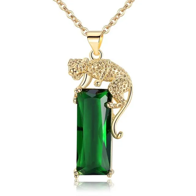 Luxury Emerald Leopard Pendant Necklace 14K Gold Women Jewelry