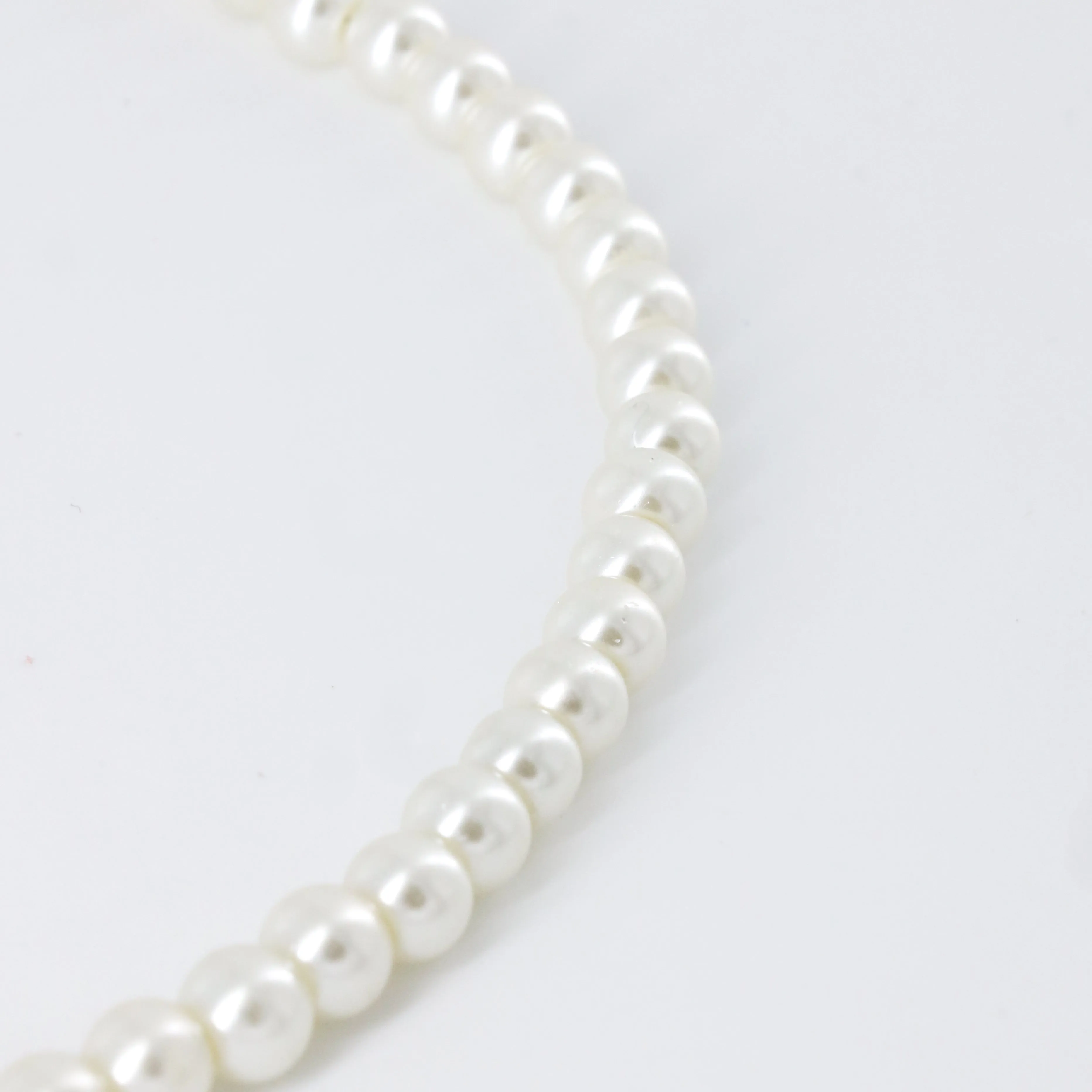 Medium Pearls Beaded Choker