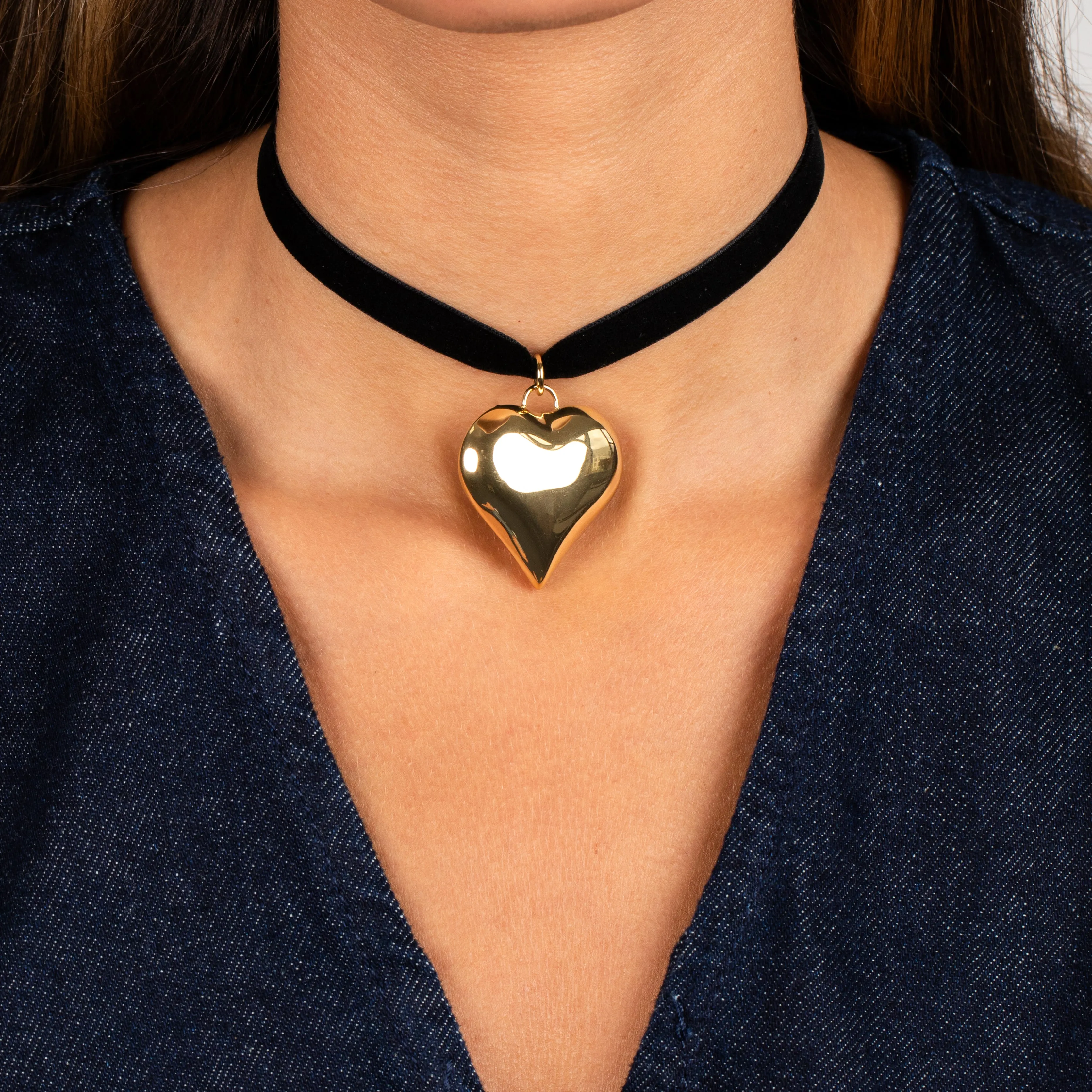 Medium Puffy Heart Necklace Black Velvet Choker