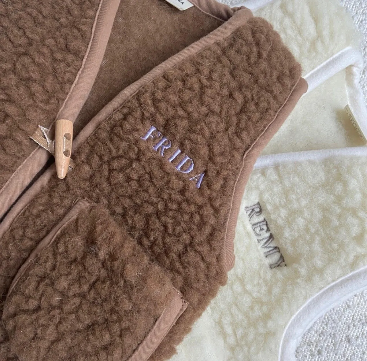 MILK MERINO SNUGGLEVEST - BESTSELLER