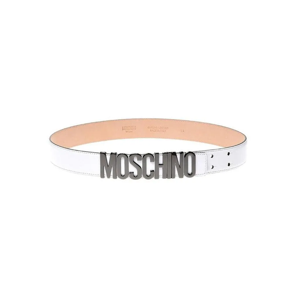 Moschino belt in calf leather. Contrast logo lettering buckle. Adjustable fit. Made in Italy