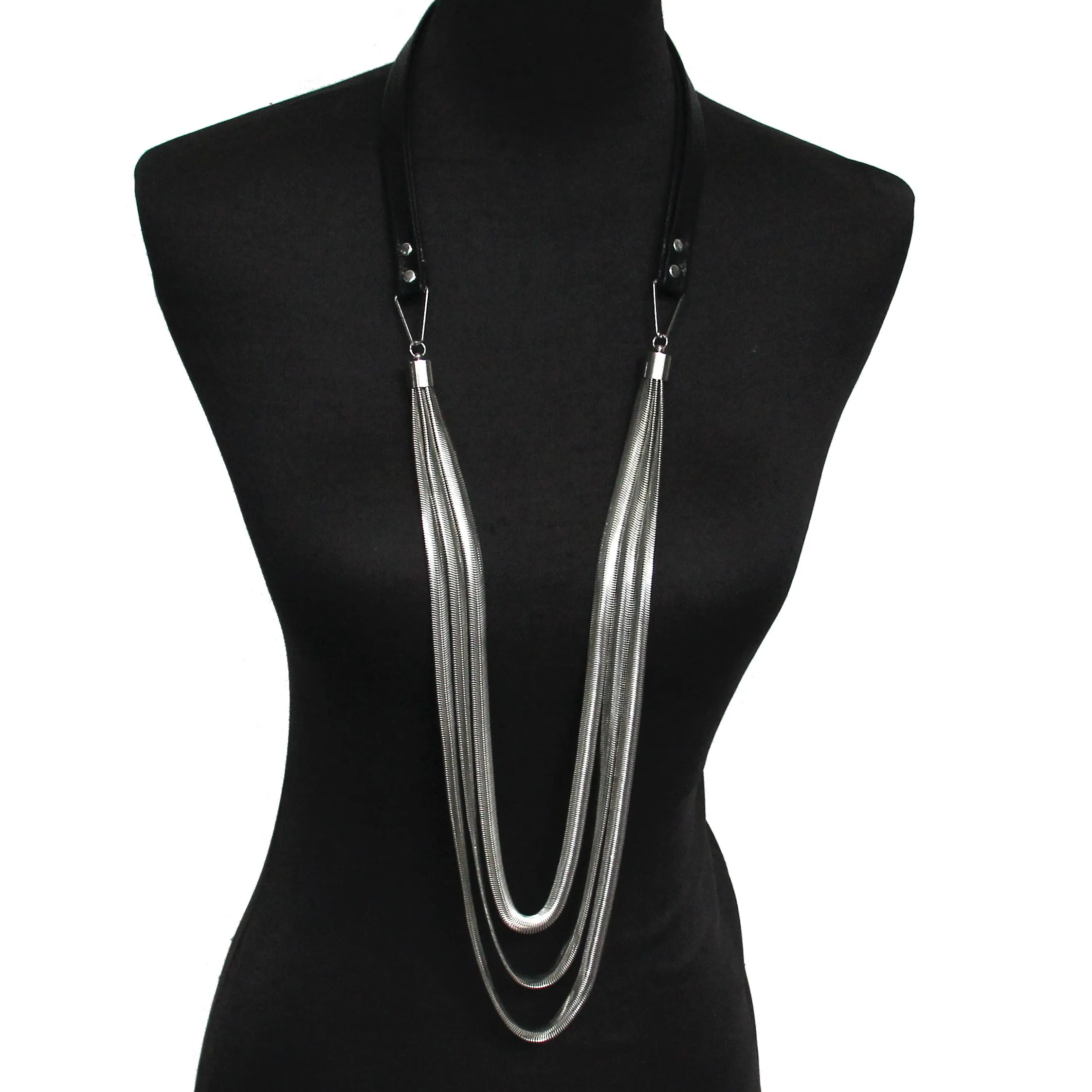 Multi layers Leather Snake Chains Necklaces Women Thick Chain Pendants Long Necklaces Statement Jewelry