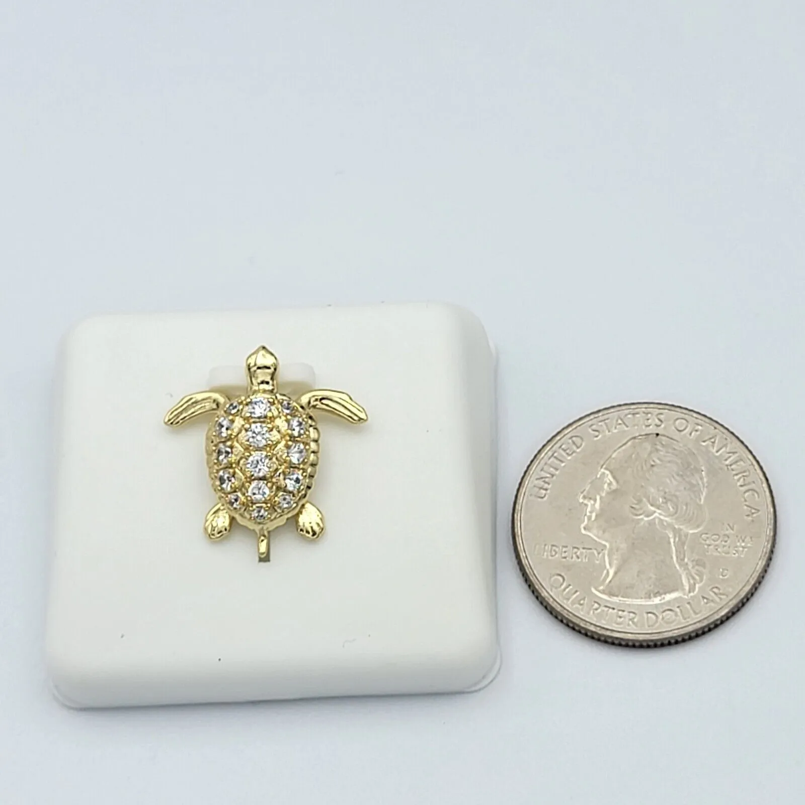 Necklaces - 14K Gold Plated. Cute Turtle Pendant & Chain.