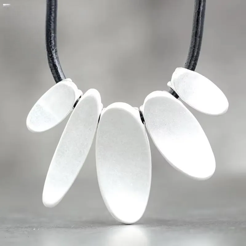 New in Chokers Leather Chains necklaces & pendants