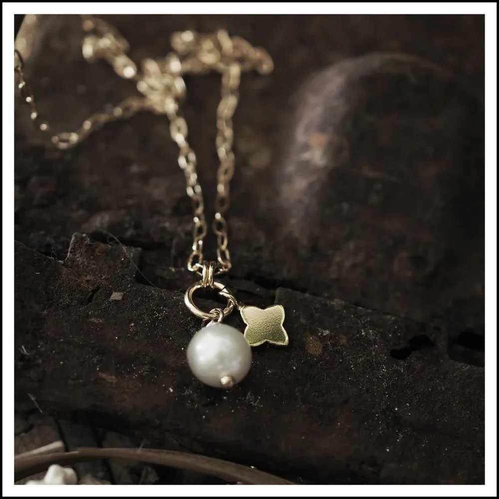 Paird pearl necklaces