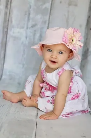Pale Pink Sun Hat with Pale Pink Daisy