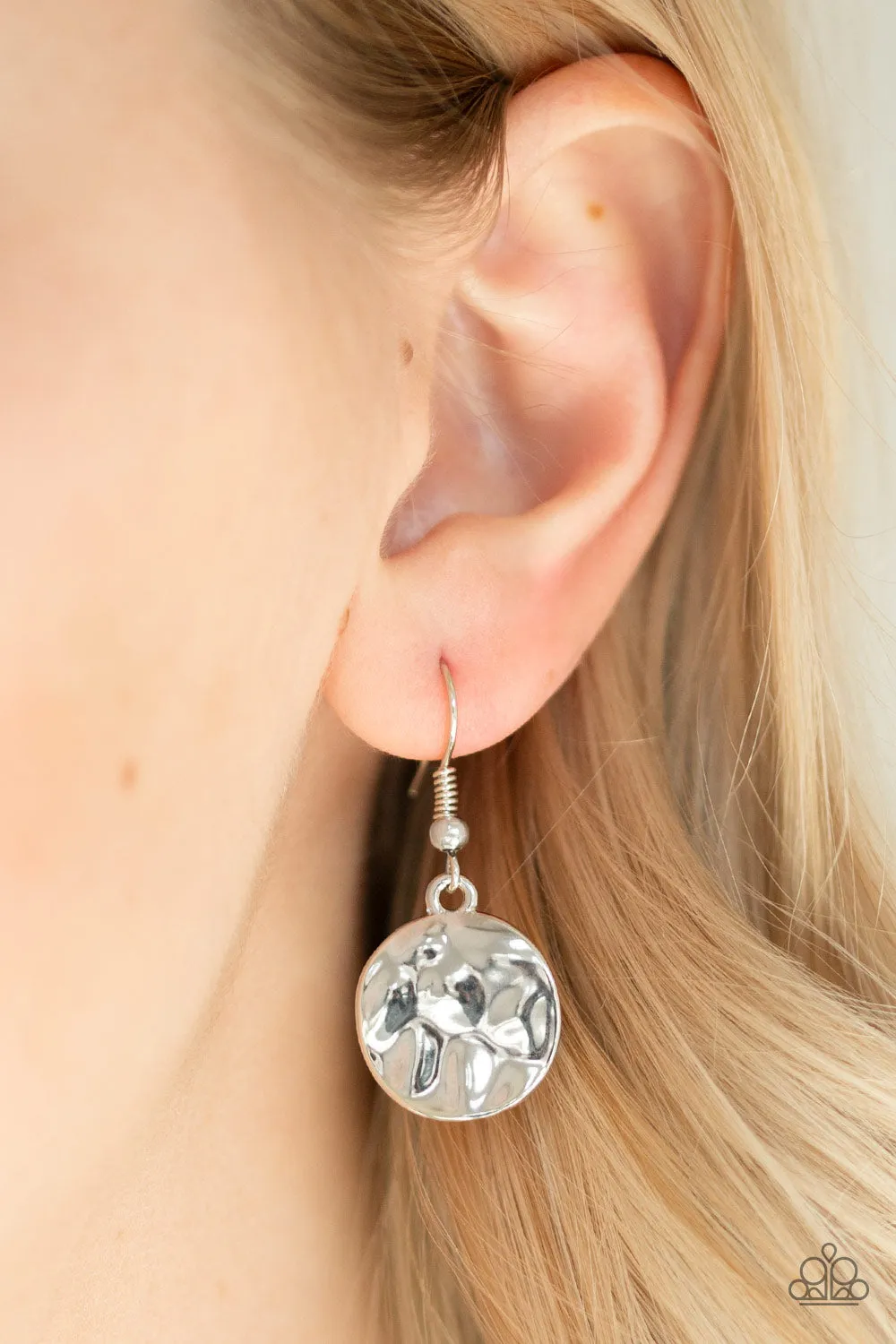 Paparazzi -A Daring DISCovery -Silver Necklace