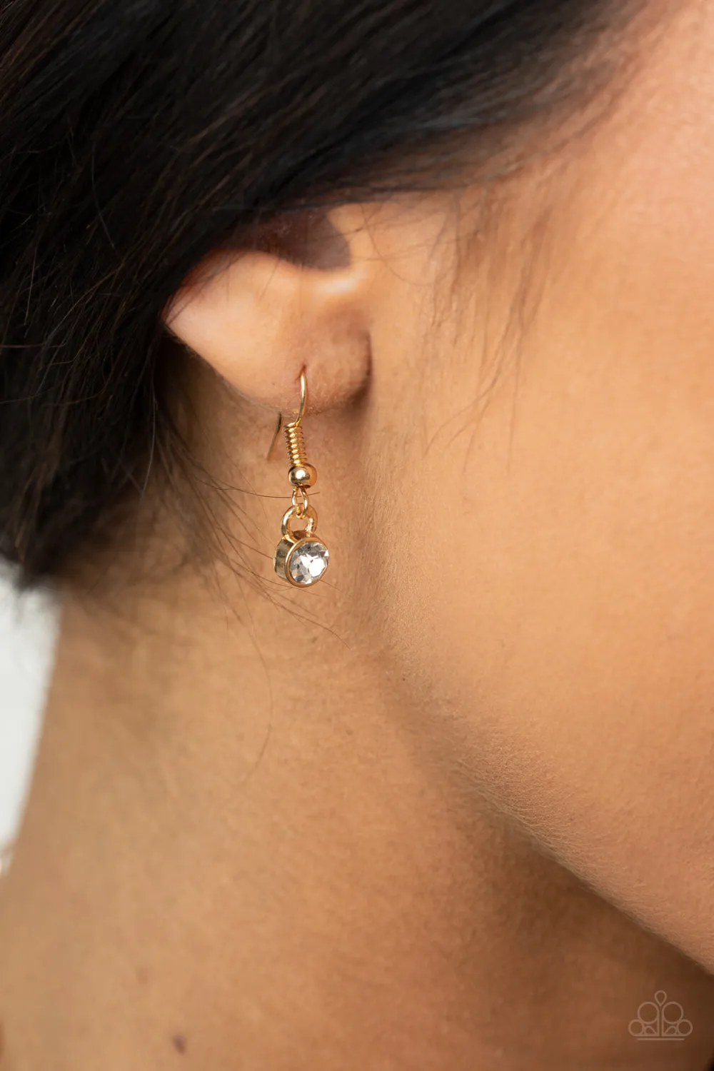 Paparazzi Heart-Stopping Sparkle - Gold Necklaces
