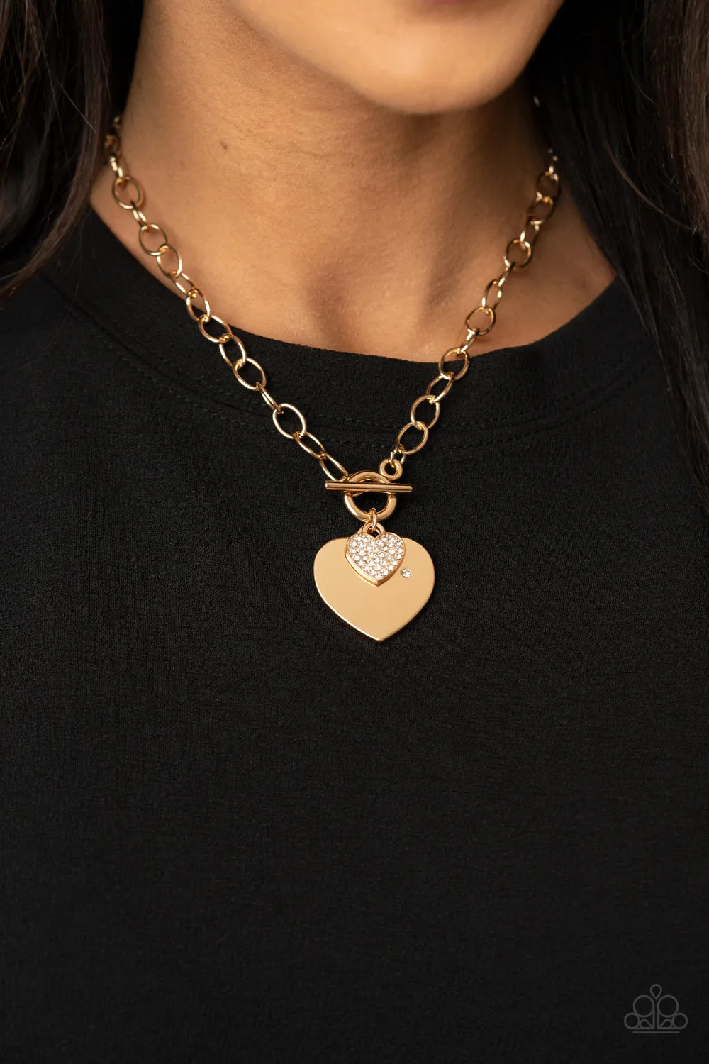 Paparazzi Heart-Stopping Sparkle - Gold Necklaces